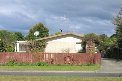 Photo of property in 112 The Drive, Whangamata, 3620