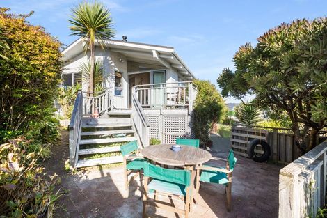Photo of property in 2 Forth Place, Papakowhai, Porirua, 5024