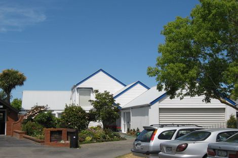 Photo of property in 4 Priorsford Court Avonhead Christchurch City
