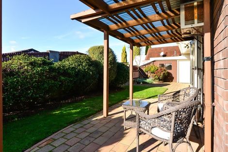 Photo of property in 16 Cattanach Street, St Andrews, Hamilton, 3200