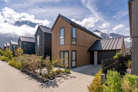 Photo of property in 27 Mulholland Drive, Jacks Point, 9371