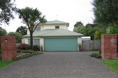 Photo of property in 35 Rame Road, Greenhithe, Auckland, 0632