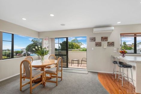 Photo of property in 22 Deep Creek Road, Torbay, Auckland, 0630