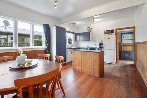 Photo of property in 208 South Street, Feilding, 4702