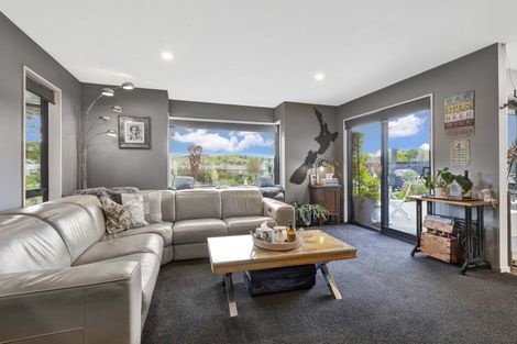 Photo of property in 3 Cox Lane, Amberley, 7410
