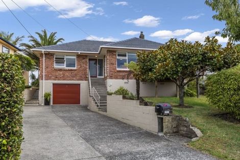 Photo of property in 82 Sylvan Avenue, Northcote, Auckland, 0627