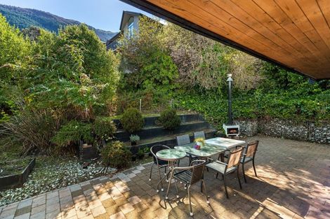 Photo of property in 279 Fernhill Road, Sunshine Bay, Queenstown, 9300