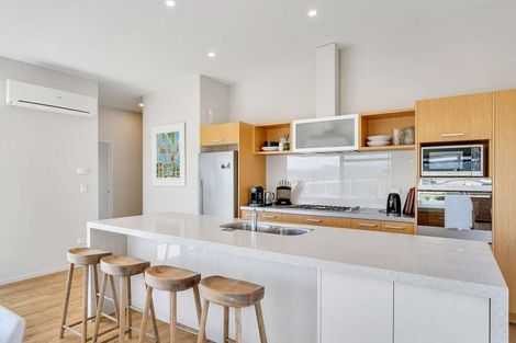 Photo of property in 21 Centennial Drive, Whitianga, 3510