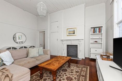 Photo of property in 95 Wellesley Road, Napier South, Napier, 4110