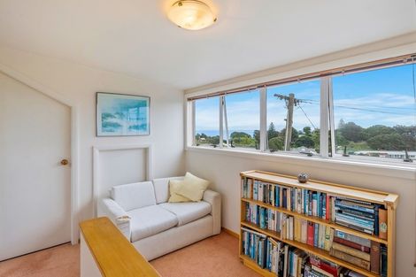Photo of property in 69 Tilley Road, Paekakariki, 5034