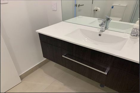 Photo of property in 5/62 Spenmoor Street, Newlands, Wellington, 6037