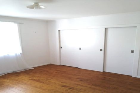 Photo of property in 16 Jamaica Place, Blockhouse Bay, Auckland, 0600