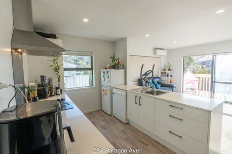 Photo of property in 28 Paragon Avenue, Beach Haven, Auckland, 0626