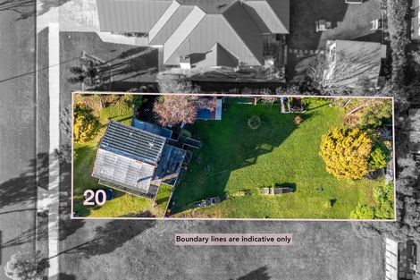Photo of property in 20 Eruini Street, Waikanae Beach, Waikanae, 5036