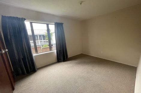 Photo of property in 28 Venus Place, Half Moon Bay, Auckland, 2012