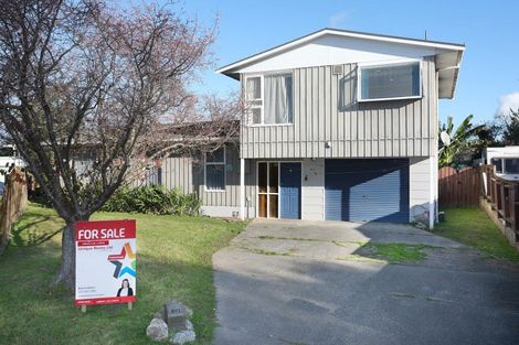 Photo of property in 9 Meads Place, Bulls, 4818