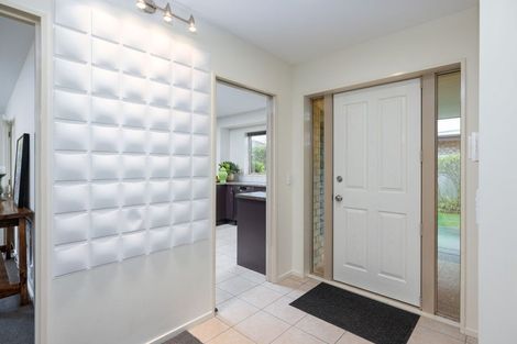 Photo of property in 6 Meeking Place, Aidanfield, Christchurch, 8025