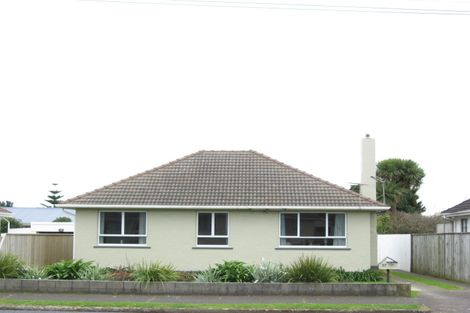 Photo of property in 37 Princes Street, Fitzroy, New Plymouth, 4312