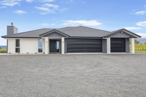 Photo of property in 335 Muhunoa Road East, Muhunoa East, Levin, 5570