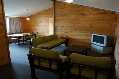 Photo of property in 42 Airfield Road, Takanini, 2112