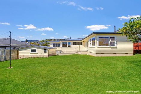 Photo of property in 4 Bledisloe Avenue, Stoke, Nelson, 7011