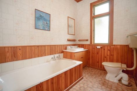 Photo of property in 49 Severn Street, Rongotea, 4476