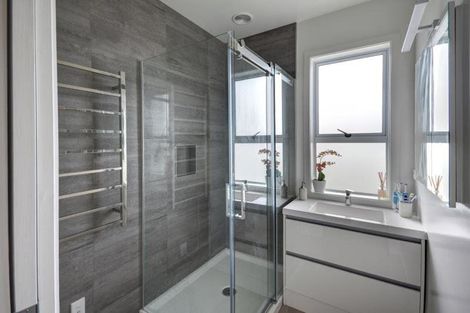 Photo of property in 9 Shulma Street, Abbotsford, Dunedin, 9018