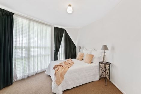 Photo of property in 1/280 Memorial Avenue, Burnside, Christchurch, 8053