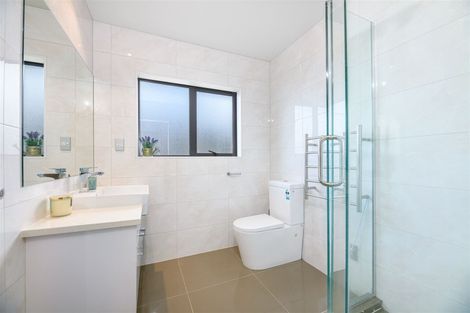 Photo of property in 7 Kahika Grove, Huapai, Kumeu, 0810