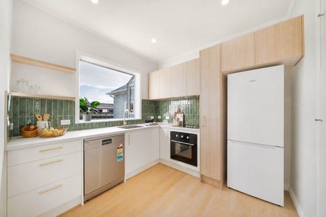 Photo of property in 10 Elizabeth Avenue, Heretaunga, Upper Hutt, 5018