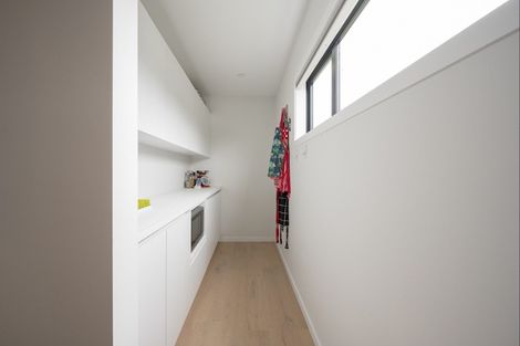 Photo of property in 2 Courthill Lane, Wanaka, 9305