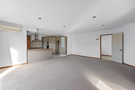 Photo of property in 5 Shire Place, Papamoa Beach, Papamoa, 3118