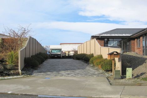 Photo of property in 17 Larch Crescent, Alexandra, 9320