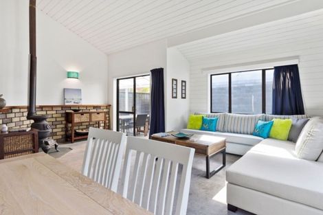 Photo of property in 996a Papamoa Beach Road, Papamoa Beach, Papamoa, 3118