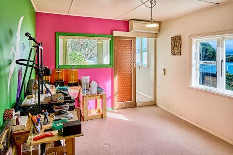 Photo of property in 9 Totara Street, Eastbourne, Lower Hutt, 5013