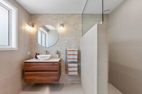 Photo of property in 43 Wai-iti Terrace, Burnside, Christchurch, 8052