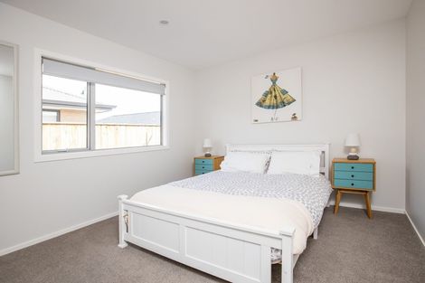 Photo of property in 18 Tarata Grove, Lansdowne, Masterton, 5810