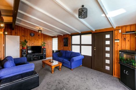 Photo of property in 17 Oleander Place, Bell Block, New Plymouth, 4312