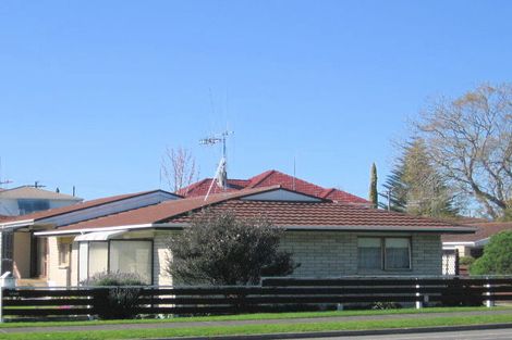 Photo of property in 1/1246 Cameron Road, Gate Pa, Tauranga, 3112