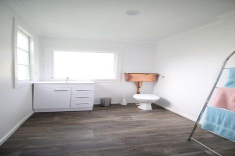 Photo of property in 15 Ruru Avenue, Otatara, Invercargill, 9879