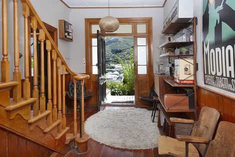 Photo of property in 18 Saint Davids Street, Lyttelton, 8082