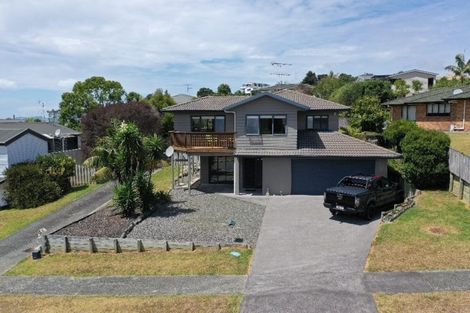 Photo of property in 12 Governor Grey Road, Snells Beach, 0920