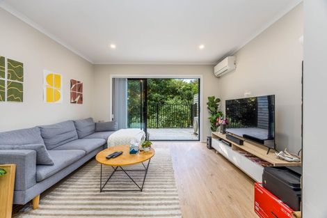 Photo of property in 2/125b Metcalfe Road, Ranui, Auckland, 0612