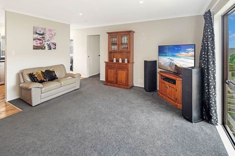 Photo of property in 3 Mayaro Crescent, Grenada Village, Wellington, 6037