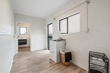 Photo of property in 93 Stanmore Bay Road, Stanmore Bay, Whangaparaoa, 0932