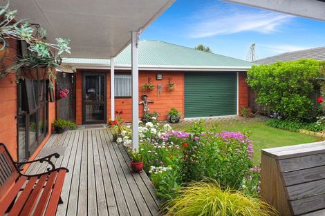 Photo of property in 4 Malthus Place, Foxton Beach, Foxton, 4815