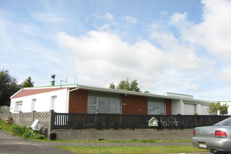 Photo of property in 7 Kamahi Place, Inglewood, 4330