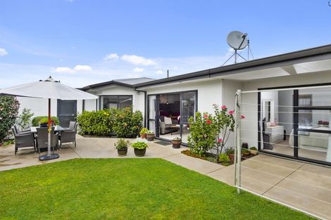 Photo of property in 75a Greerton Road, Gate Pa, Tauranga, 3112