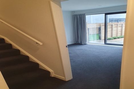 Photo of property in 35 John Street, Stokes Valley, Lower Hutt, 5019