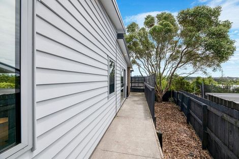 Photo of property in 16a Pine Avenue, Henderson, Auckland, 0612